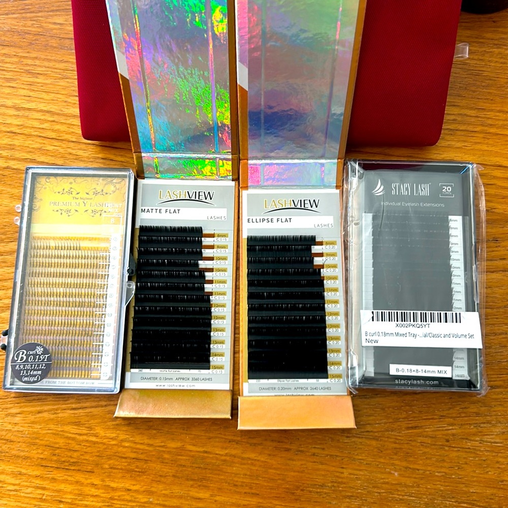 Various individual eyelash extensions and Y-lashes assorted lengths